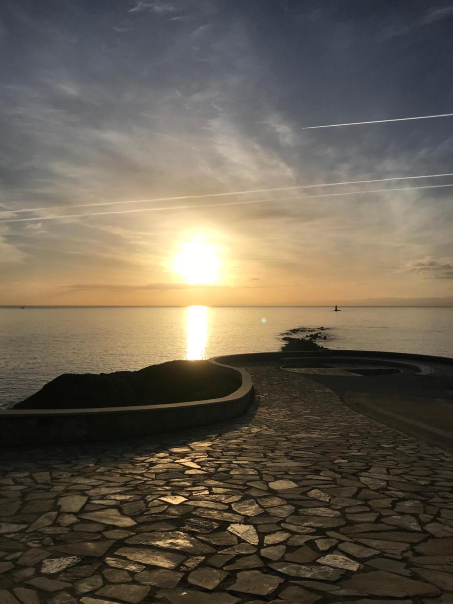 Apartamento A Pie De Playa La Pepa Burela Экстерьер фото